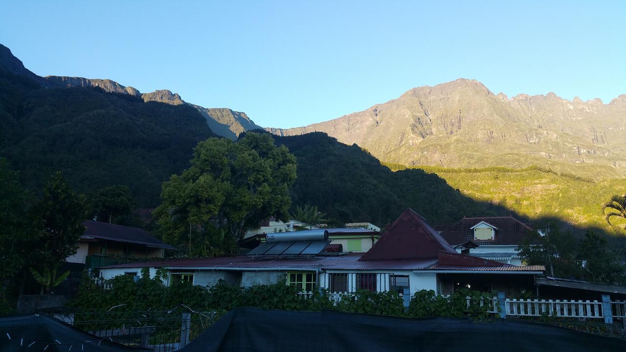 Gite Du Piton D Anchaing Hell-Bourg Eksteriør bilde